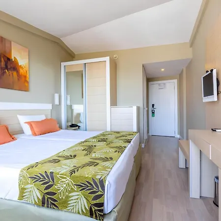 Akdora Elite & Hotel 4*