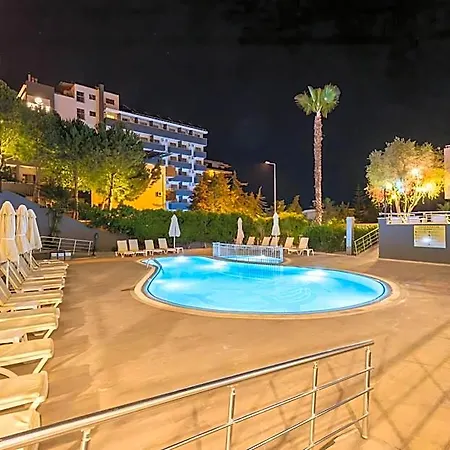 Hotel Akdora Elite & 4*