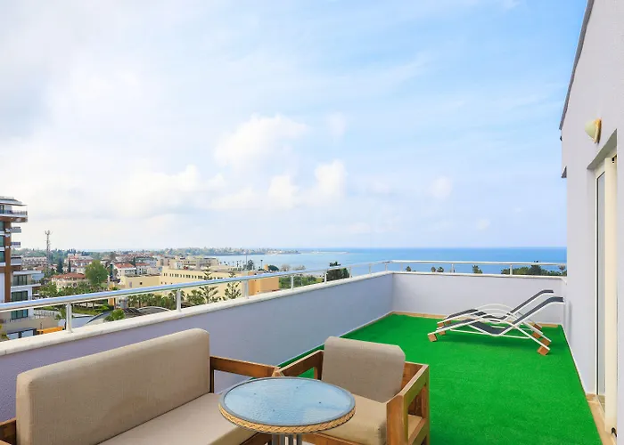 Akdora Elite & 4* Sidé