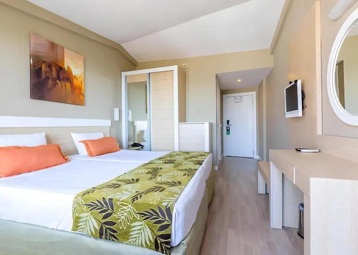 Akdora Elite & Hotel 4*